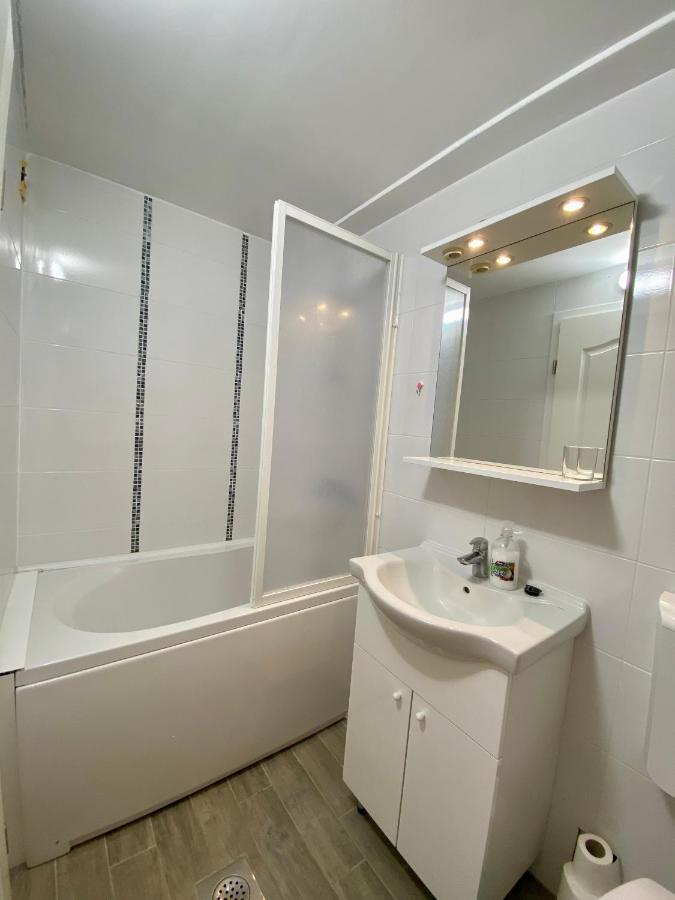 'Olu'Olu Apartment Mokosica Bagian luar foto